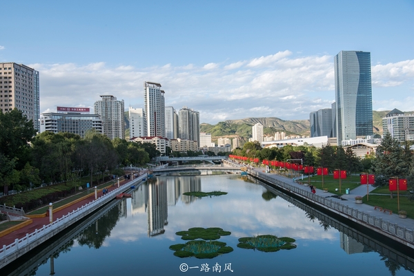 <b>上海昊卿企业发展有限公司</b>